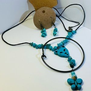 Handmade Turquoise necklace, bracelet and earrings!
